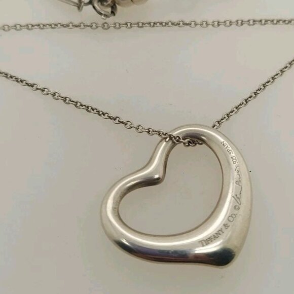 1" Authentic Tiffany & Co. Peretti Silver heart necklace pendant + SILVER CHAIN - Picture 3 of 7